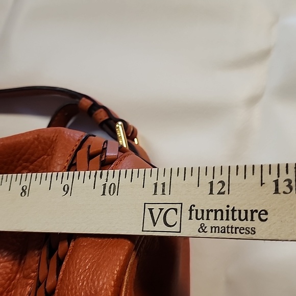 MICHAEL KORS Bucket Bag Hard to find. - Picture 13 of 13